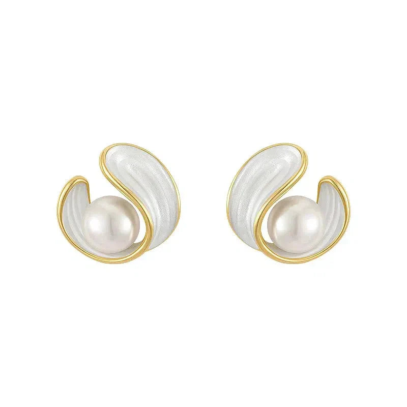 Boucles d'oreilles luxueuses avec opale blanche et perle en or