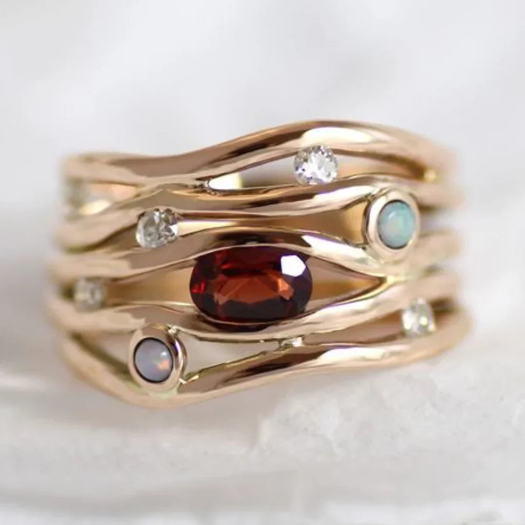 Bague Dorée Fine en Zirconia Vintage