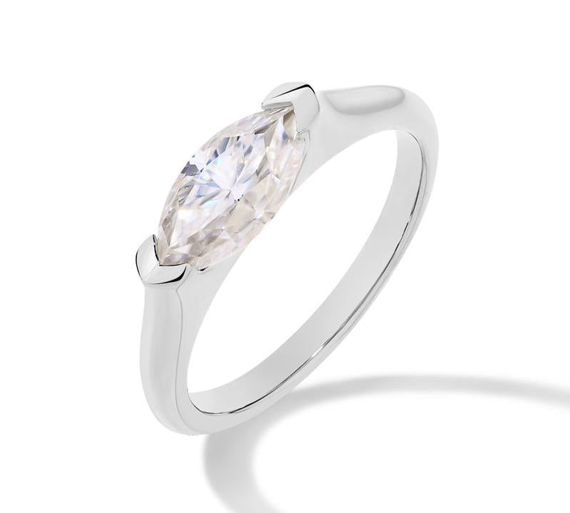 Bague en diamant taille marquise élégante en argent sterling