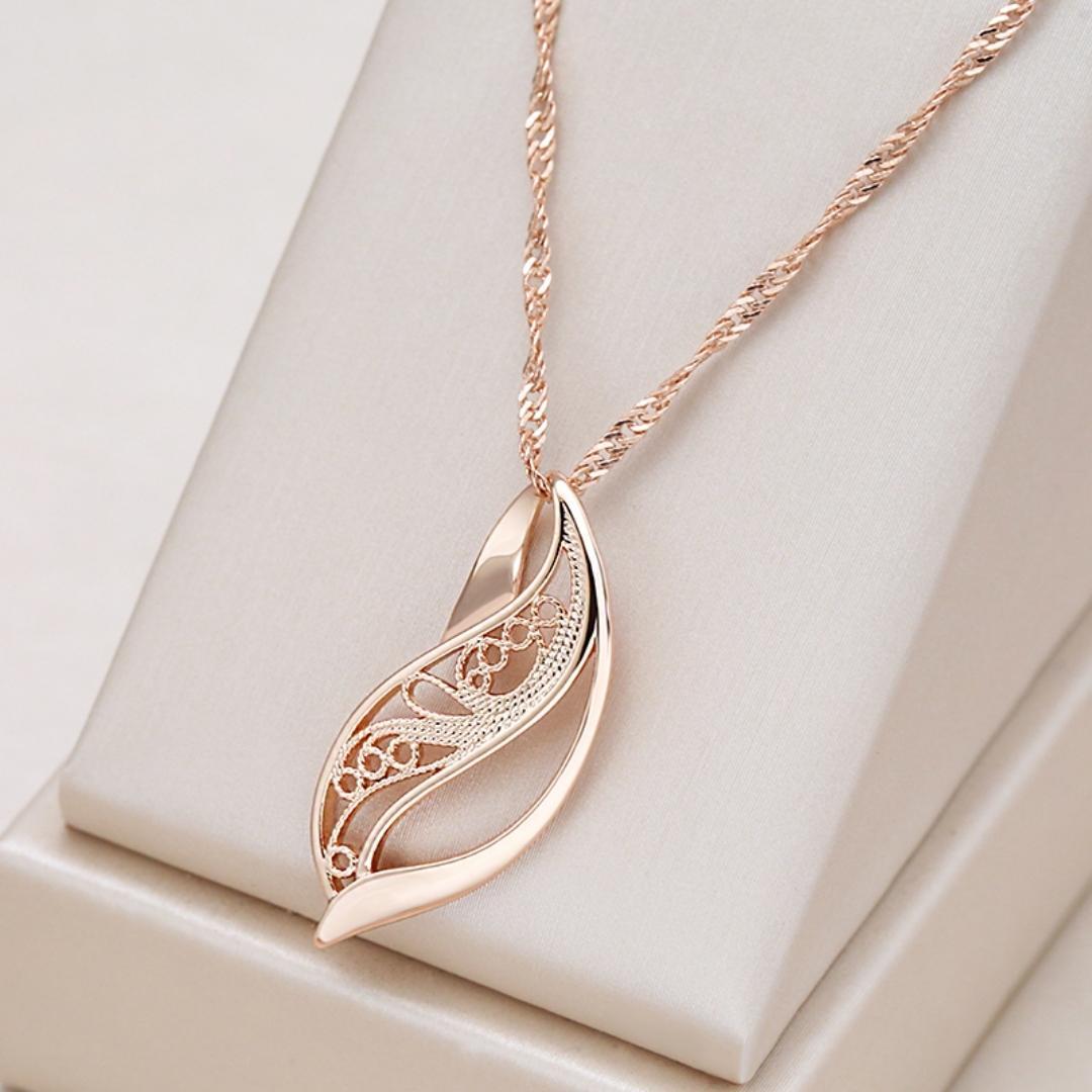 Collier Élégant et Harmonieux en Or