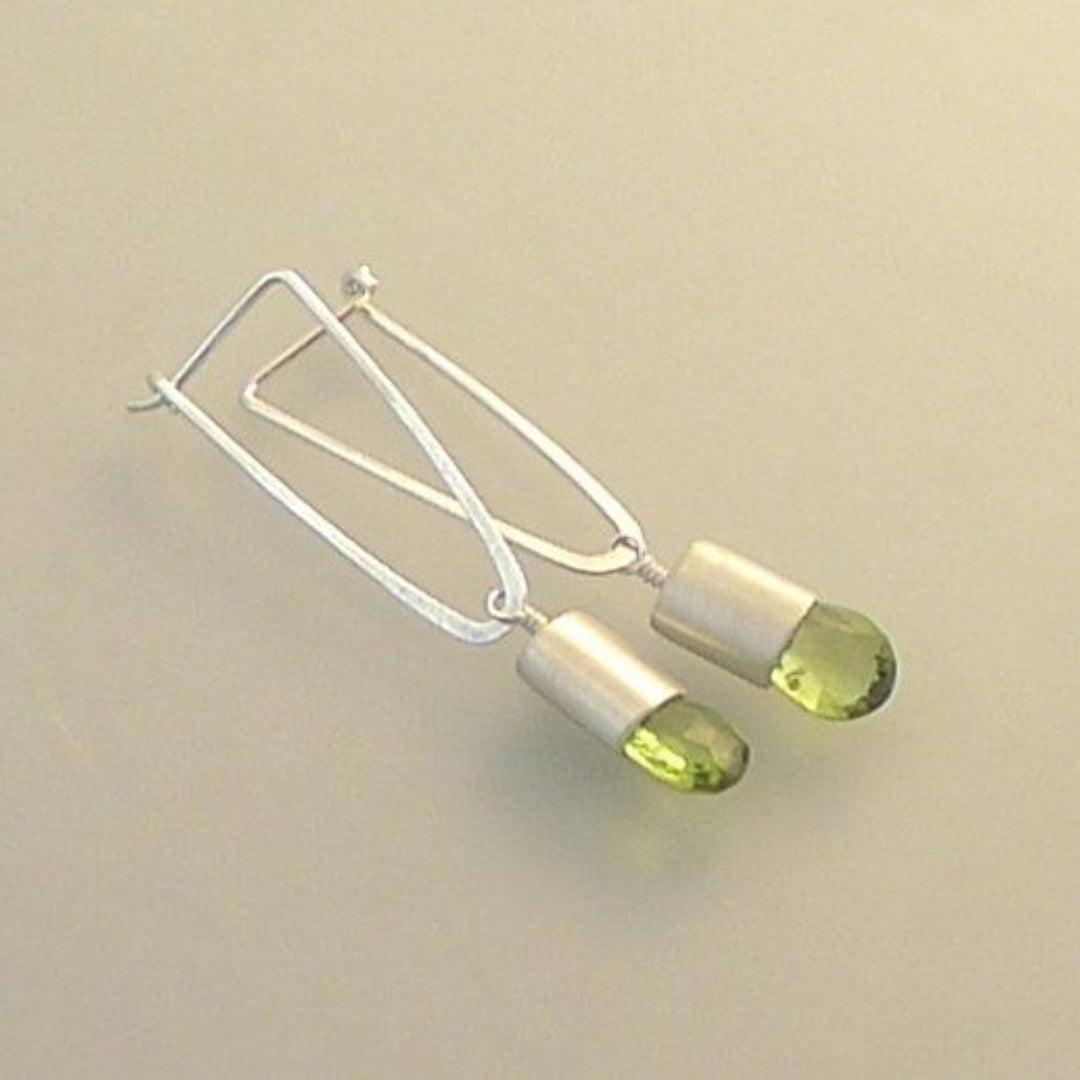 Boucles d'oreilles en cristal olive vintage