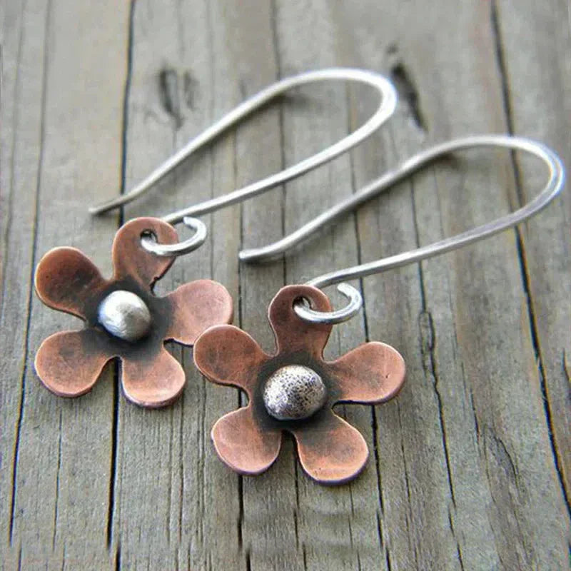 Boucles d'oreilles boho avec fleur brune en argent sterling