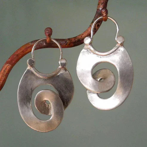 Boucles d'oreilles en forme irrégulière antique