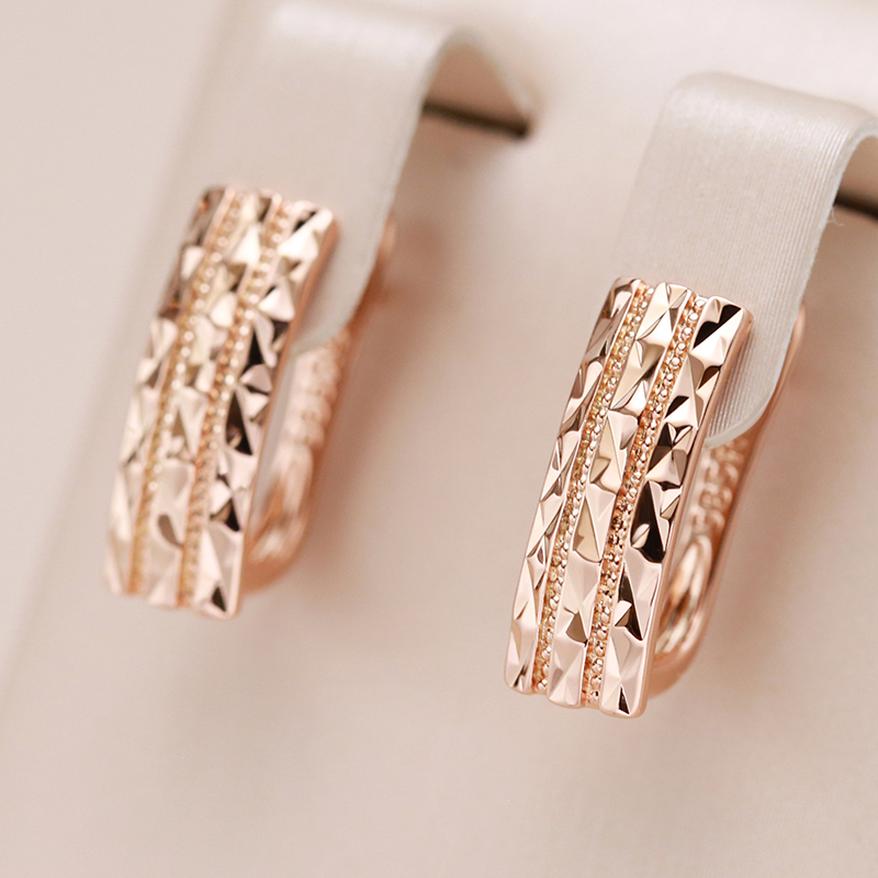 Boucles d'oreilles en or élégantes
