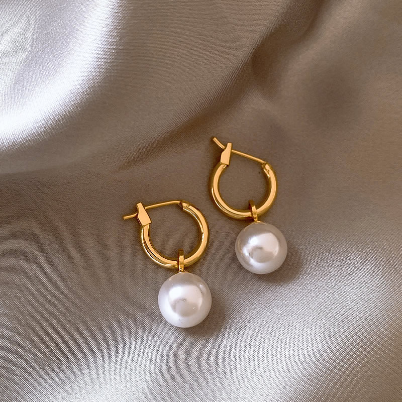 Boucles d'oreilles en or avec perles
