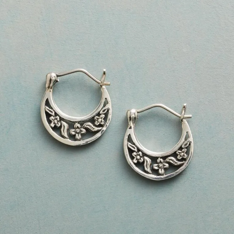 Boucles d'oreilles vintage plaquées argent avec fleurs