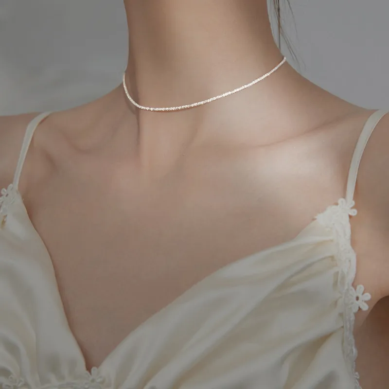 Collier en perles élégantes et brillantes