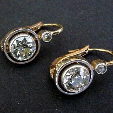 Boucles d'oreilles vintage en zirconia doré incrusté