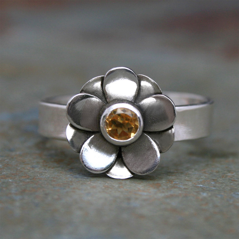 Bague Marguerite en Argent Vintage