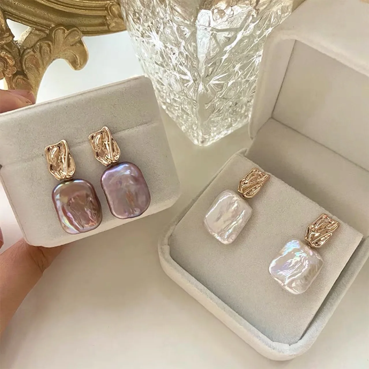 Boucles d'oreilles en perles baroques élégantes en or