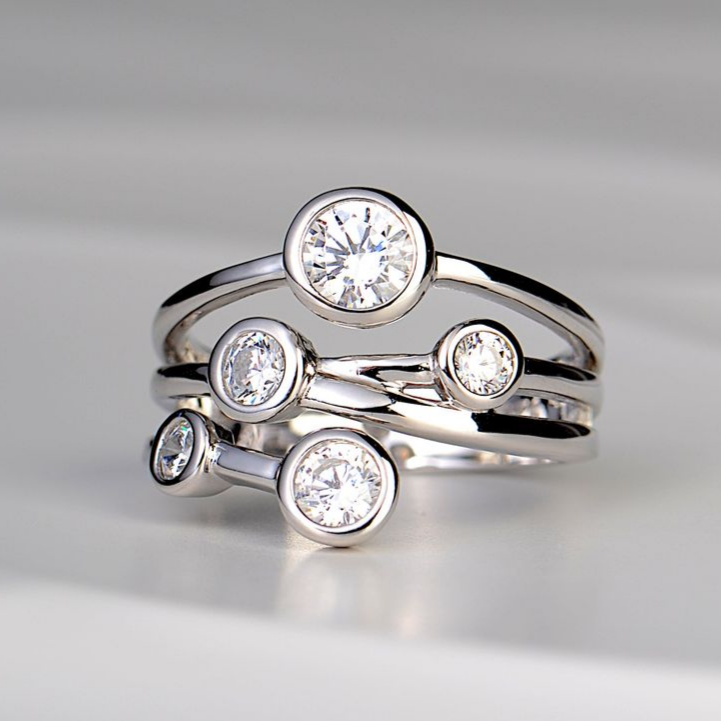 Bague en Zirconium Superposée Argentée Vintage