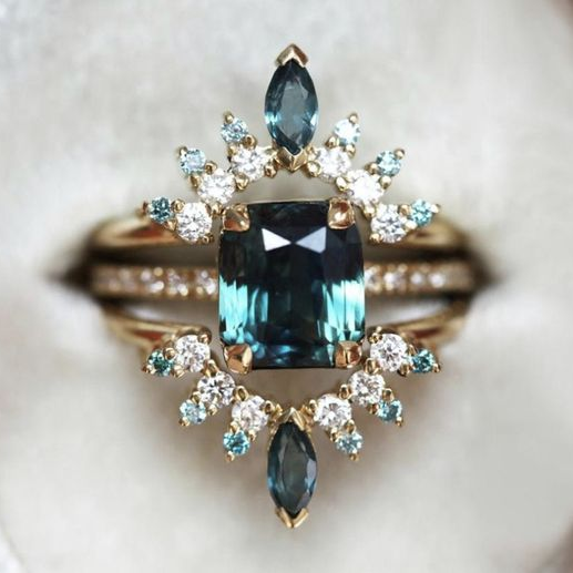 Bague Vintage en Cristaux Bleu Brillant