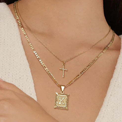 Ensemble de Colliers avec Initiales Croisées