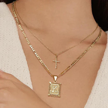 Ensemble de Colliers avec Initiales Croisées