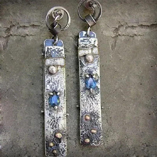 Boucles d'oreilles faites à la main en pierre bleue