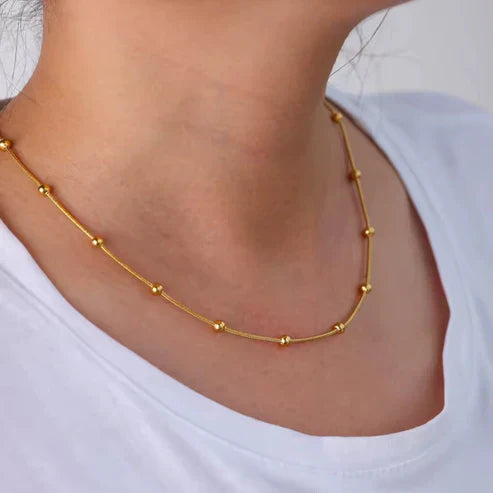 Collier de perles en or fin