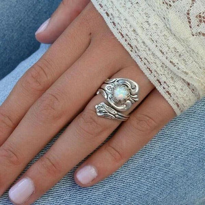 Bague Ajustable en Opale Blanche