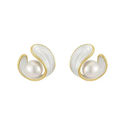 Boucles d'oreilles luxueuses avec opale blanche et perle en or