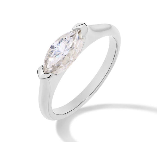 Bague en diamant taille marquise élégante en argent sterling