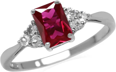 Bague en Rubis Taillée en Octogone