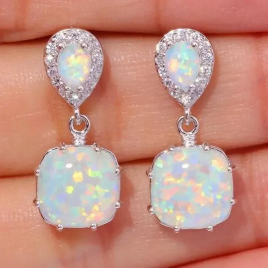 Boucles d'oreilles en zirconium opale blanche vintage
