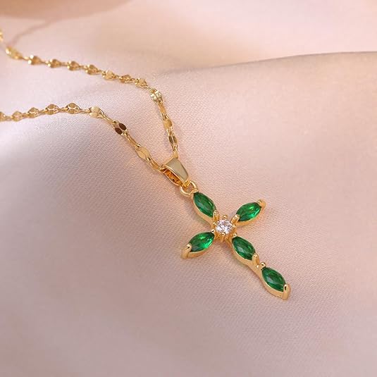 Collier Croisé Marquise Émeraude en Or