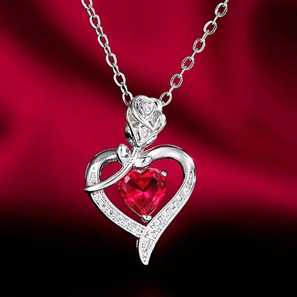 Collier Pendentif Cœur en Rubis Argenté