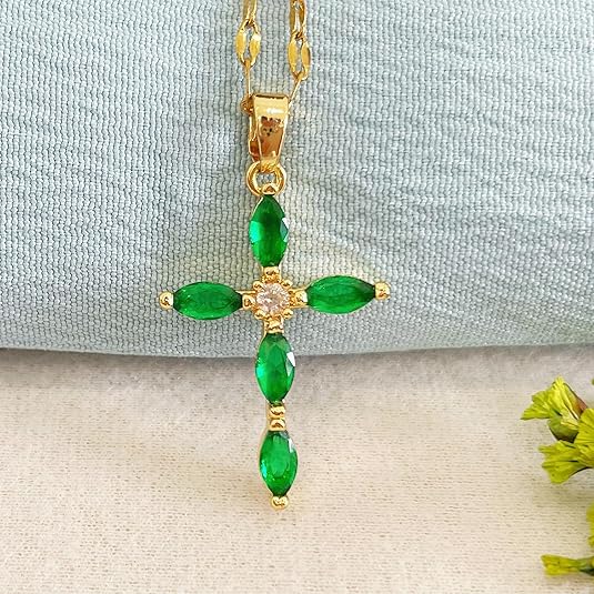 Collier Croisé Marquise Émeraude en Or