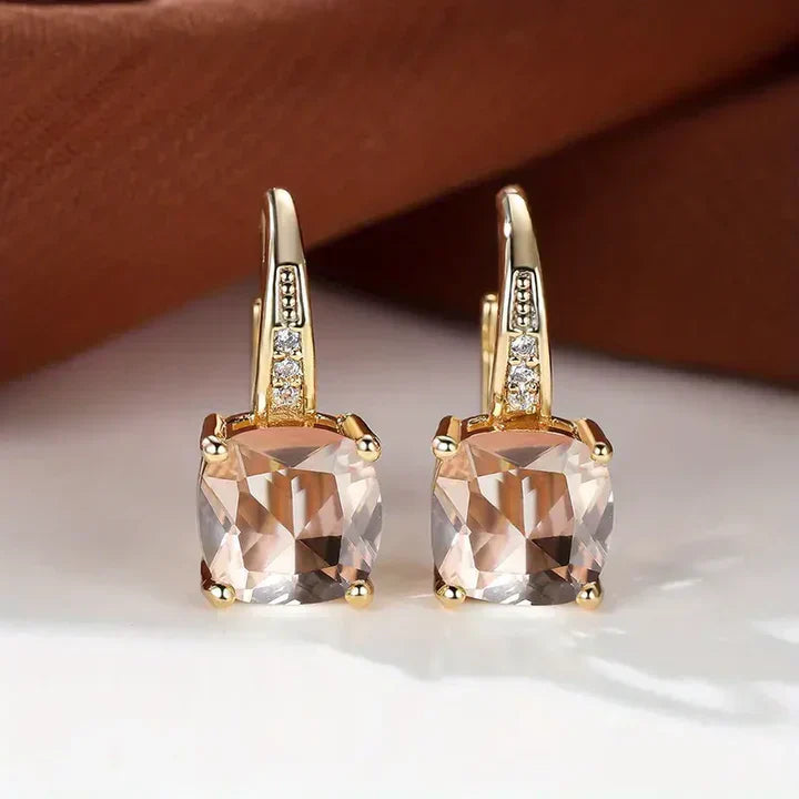 Boucles d'oreilles créoles en or avec pierres précieuses mystiques