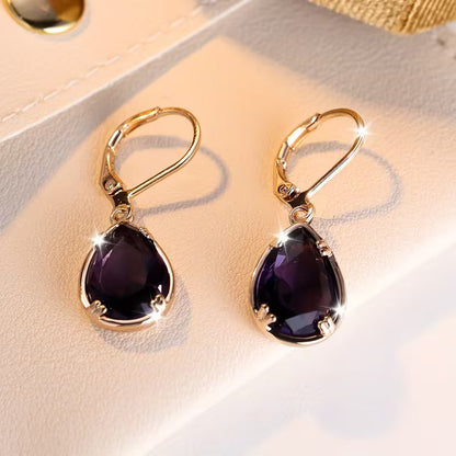 Boucles d'oreilles en forme de goutte d'eau en or et améthyste