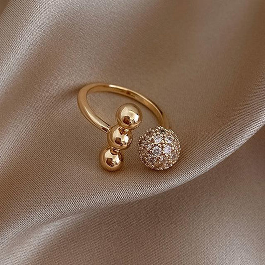 Bague Triple Boule en Or et Dioxyde de Zirconium