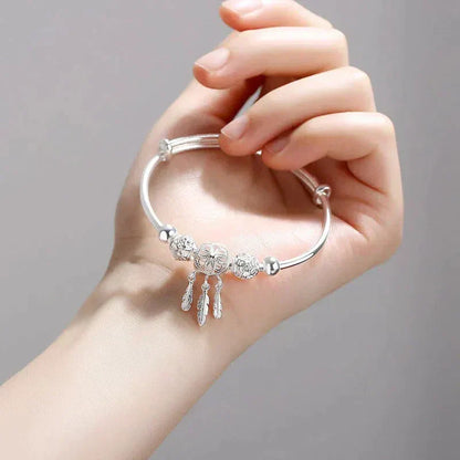 Bracelet ajustable avec des charms en forme de triple feuille en argent sterling 925