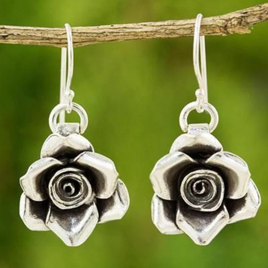 Boucles d'oreilles en argent vintage avec fleurs