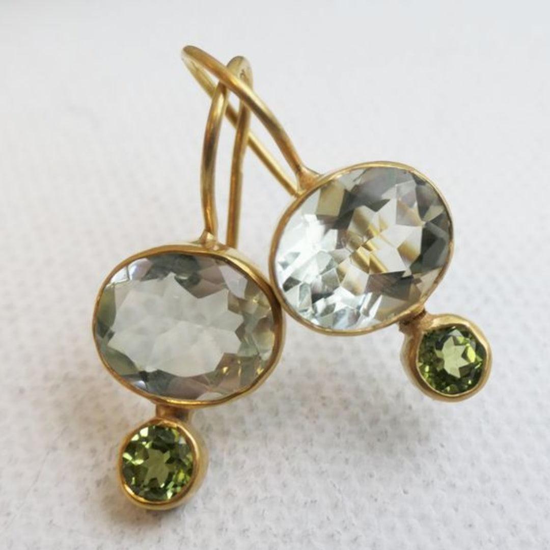 Boucles d'oreilles vintage avec cristal vert et or