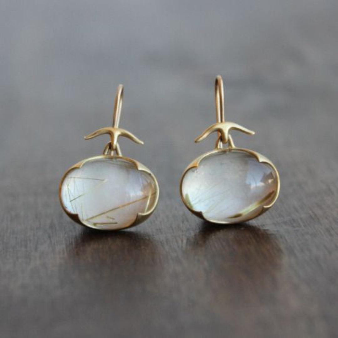Boucles d'oreilles en or vintage Mondstone