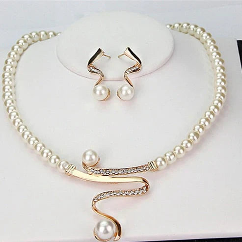 Collier de Perles Naturelles + Ensemble Boucles d'Oreilles