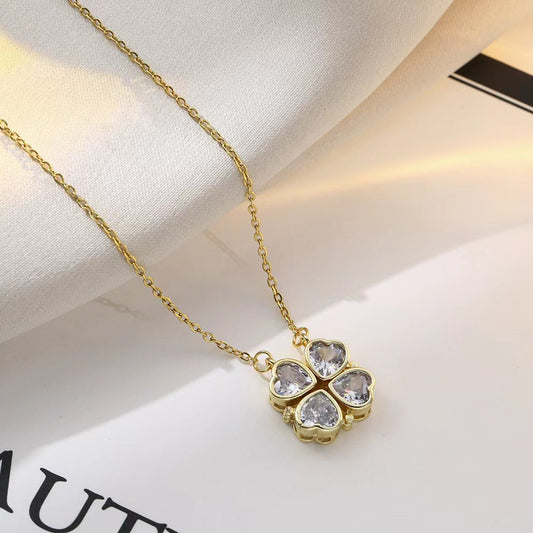 Collier délicat en trèfle en argent avec un design intemporel