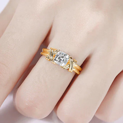 Bague déclaration à bande nouée