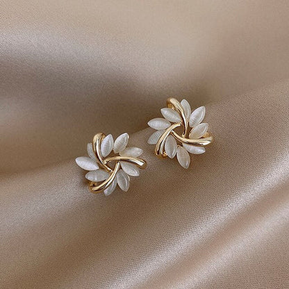 Boucles d'oreilles en opale blanche de luxe en or
