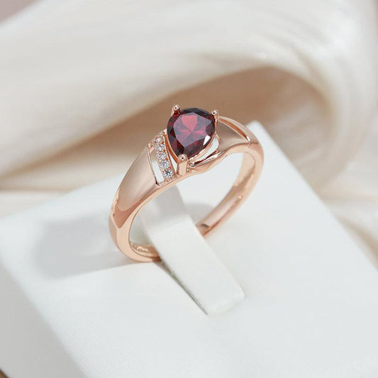 Bague en Zircon Naturel Rouge Ovale