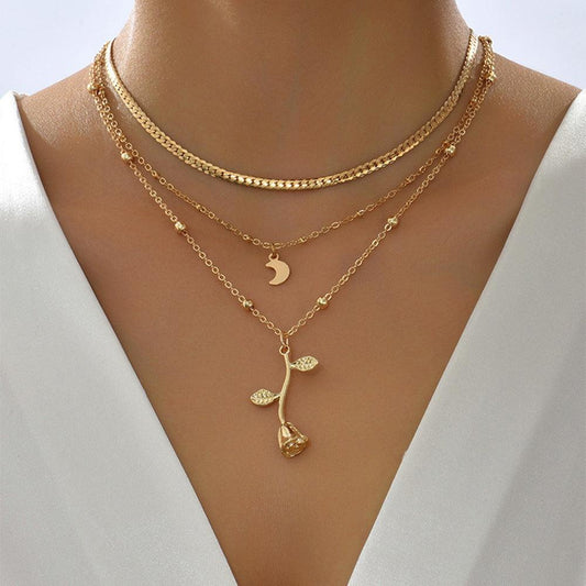Collier Pendentif Rose Dorée