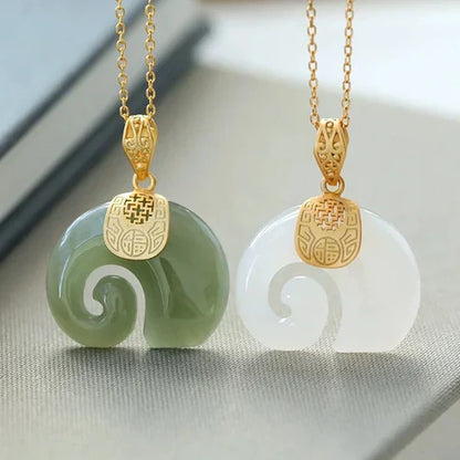 Pendentif en Jade Hetian en Forme d'Éléphant