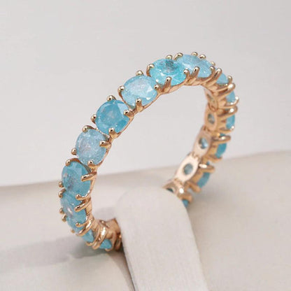 Bague avec pierre ronde en or
