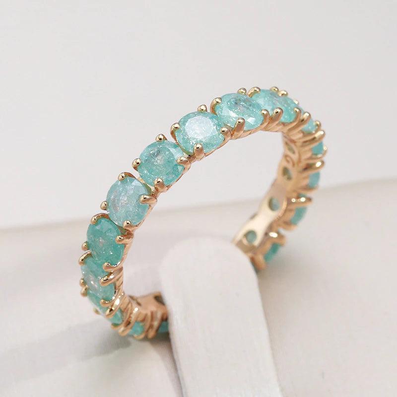 Bague avec pierre ronde en or