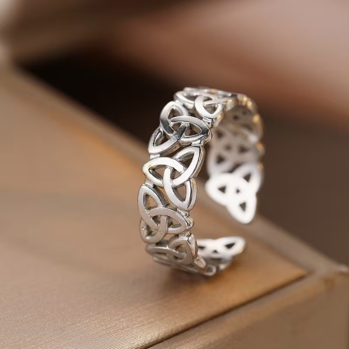 Bague d'Harmonie en Nœud Héritage