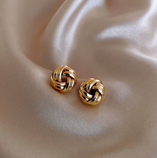 Boucles d'oreilles en nœud d'élégance classique