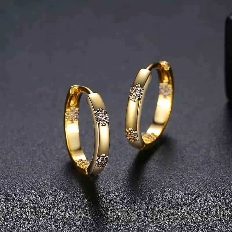 Boucles d'oreilles créoles en fleurs dorées vintage