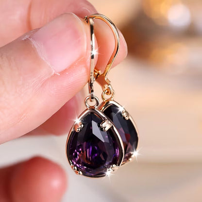 Boucles d'oreilles en forme de goutte d'eau en or et améthyste