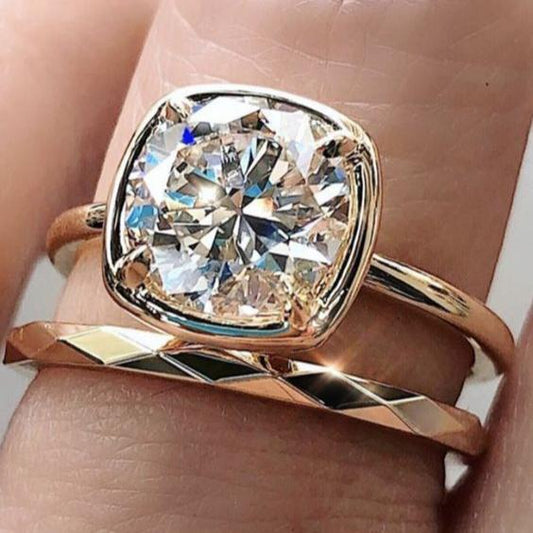 Bague Double Anneau en Cristal Cubique Doré