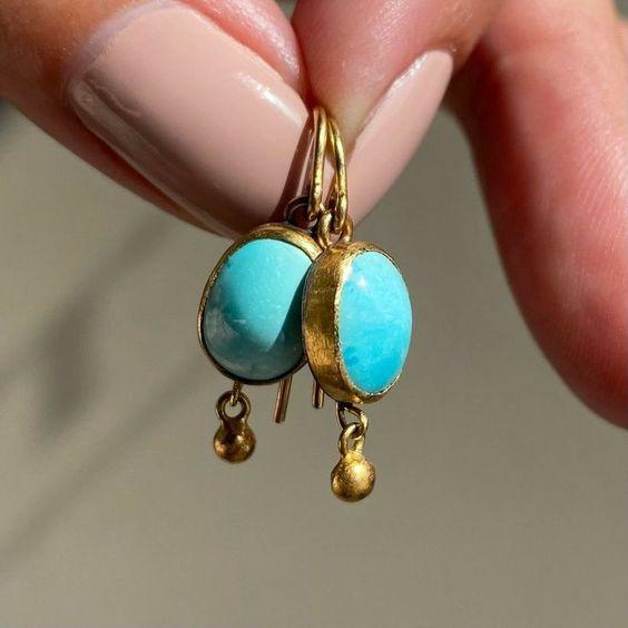 Boucles d'oreilles en pierre bleue vintage dorées